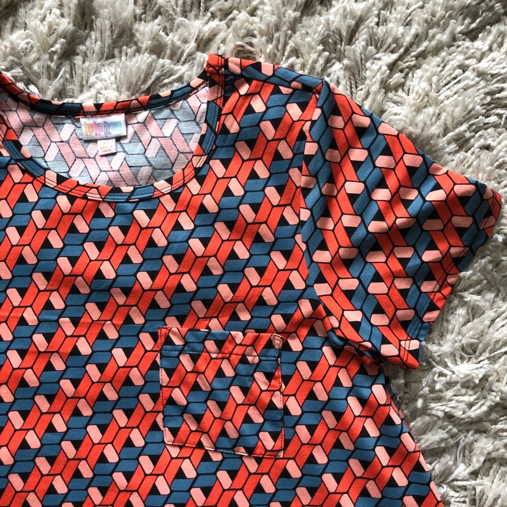 LuLaRoe Geometric Carly • XS
